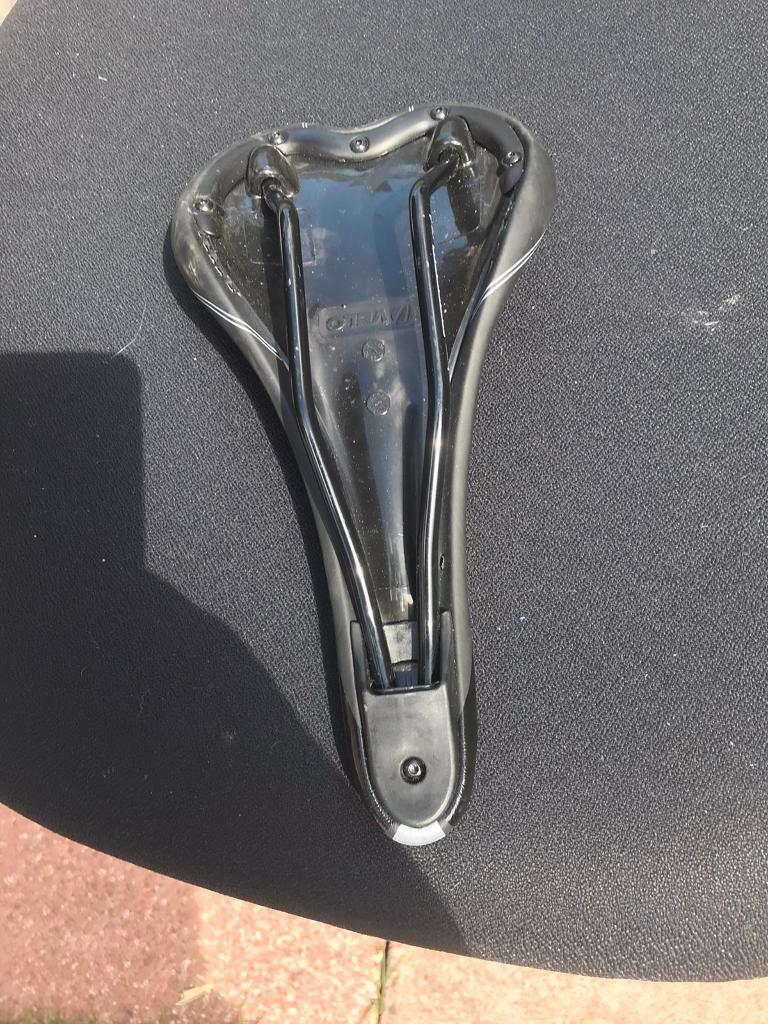 carrera bike seats